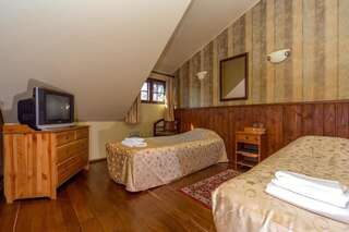 Гостевой дом Viimsi manor guesthouse Birgitta Таллин Двухместный номер с 2 отдельными кроватями и собственной ванной комнатой-1
